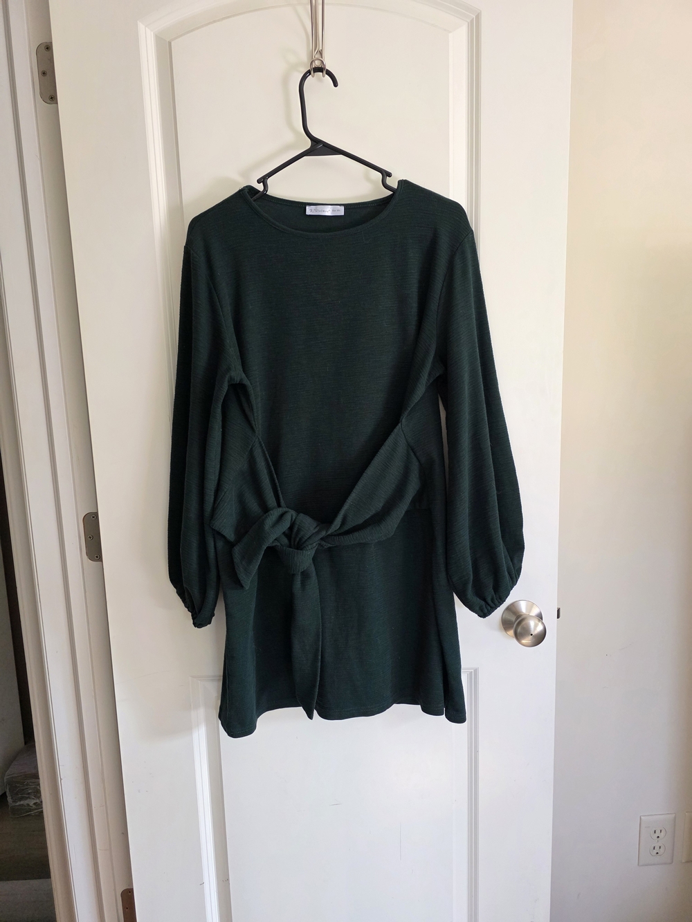 R. Vivimos Dark Forest Green Long Balloon Sleeve Tie Waist Sweater Mini Dress